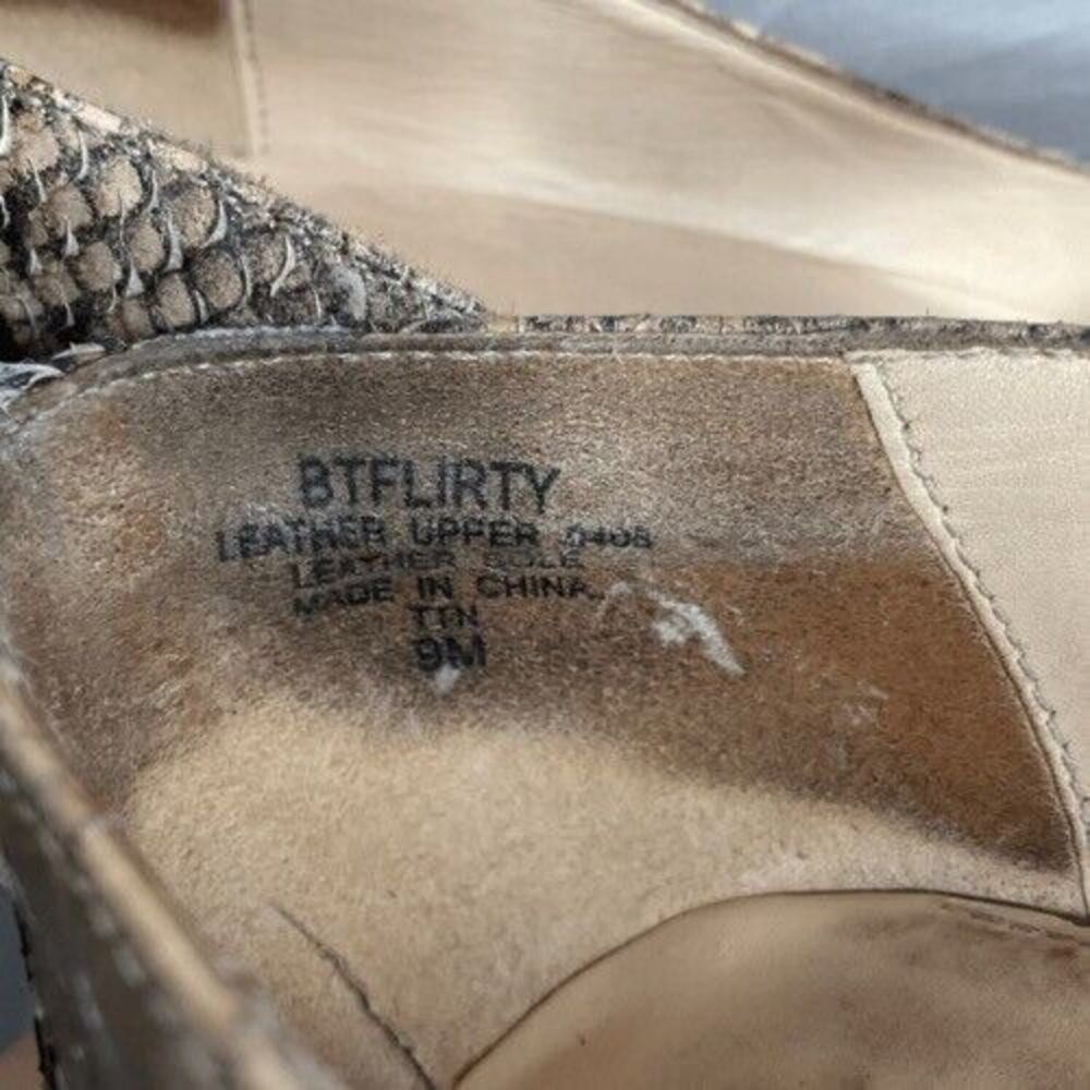 Vintage Boutique 9 Leather Snake Skin Cone Pump Heels Women Size 9M Tan Neutral - Picture 2 of 14